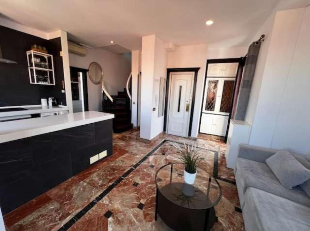 מדריד Apartamentos El Tiempo מראה חיצוני תמונה